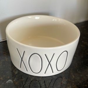 Rae Dunn - XOXO - dish